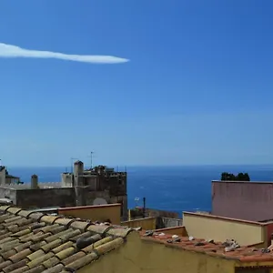 https://loft-via-calapitrulli.taorminaitalyhotels.com